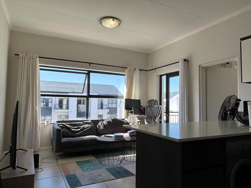 1 Bedroom Property for Sale in Sandown Western Cape